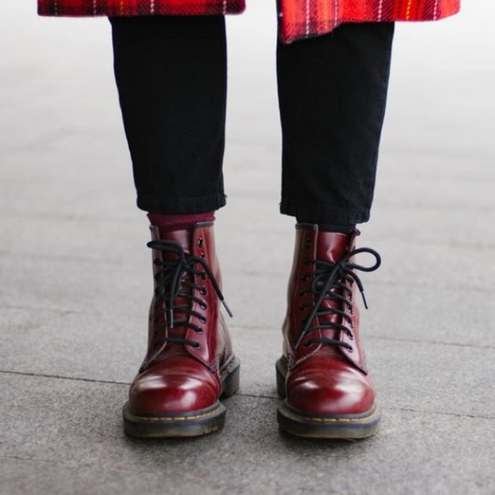 Dr martens lace up boots made in England 10 eye - Picture 10 of 11